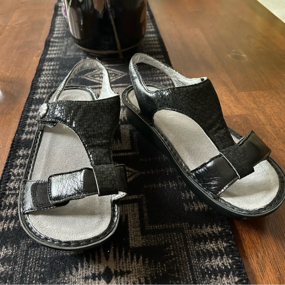Alegria Leather Sandals with Adjustable Straps Kendra Tile Me Black - 39 (8.5)
